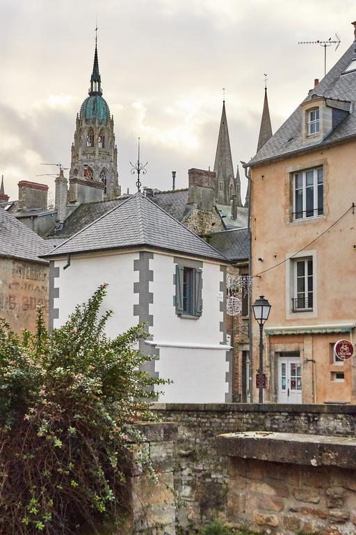 La Plus Petite Maison De France Bayeux Kültér fotó